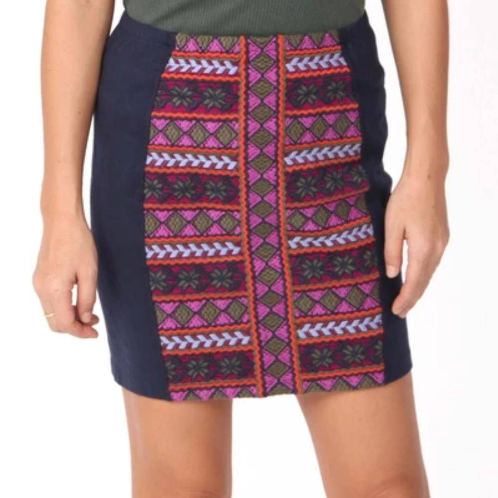 Tigerlily San Pedro Bohemian Style Embroidered Pull On Mini Skirt Unique